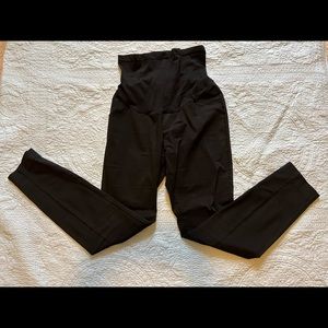 Motherhood Maternity black ankle pants